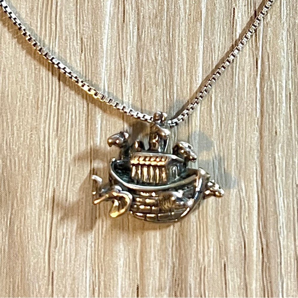 Vintage Designer Sterling Silver 18" Necklace & 3D Noah’s Ark Pendant